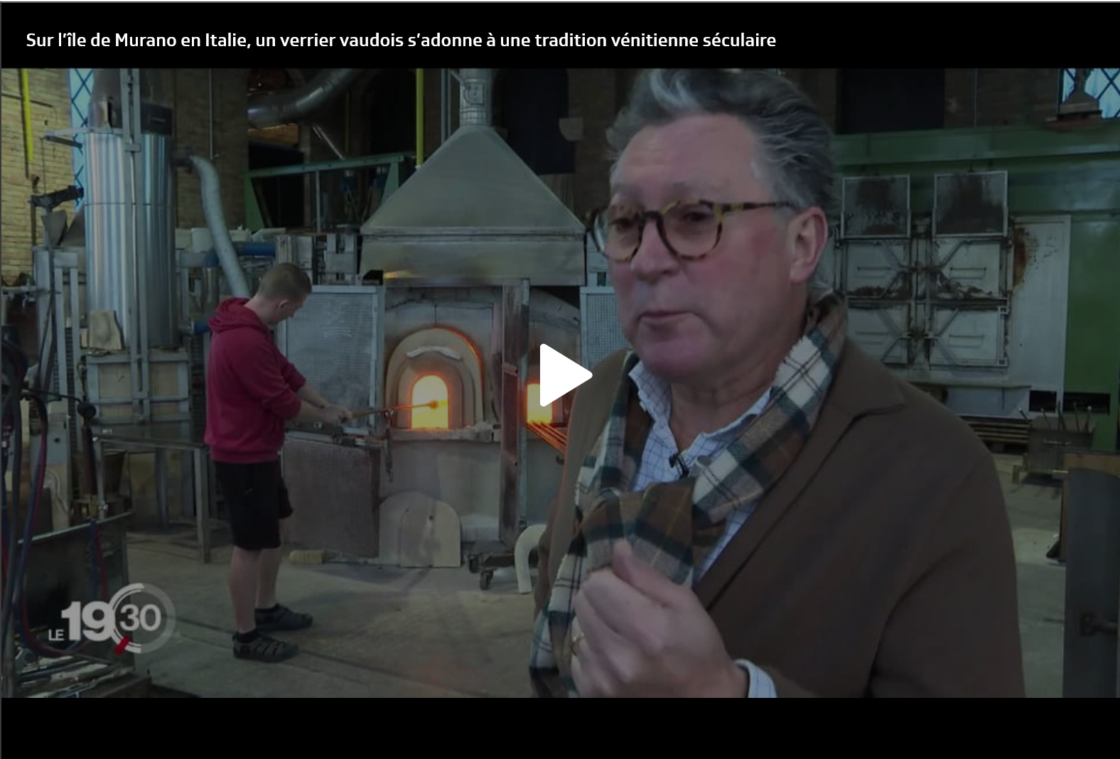 The famous Murano glass furnaces have a glass artist from Château-d’Oex